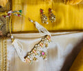Necklace earrings set